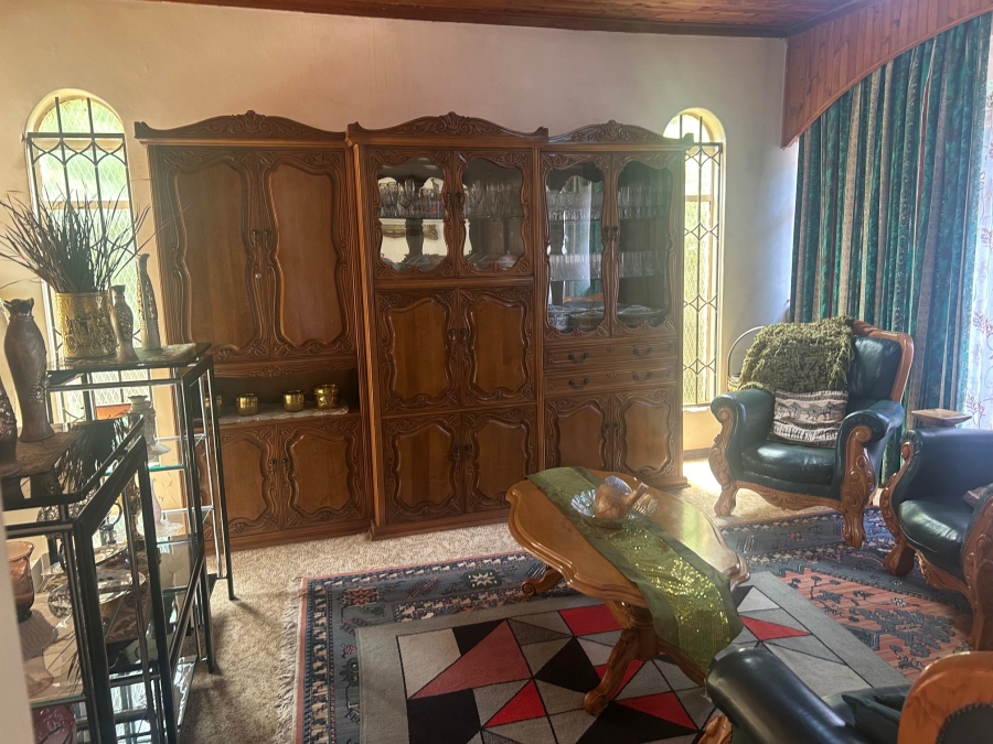 3 Bedroom Property for Sale in Viljoenskroon Free State